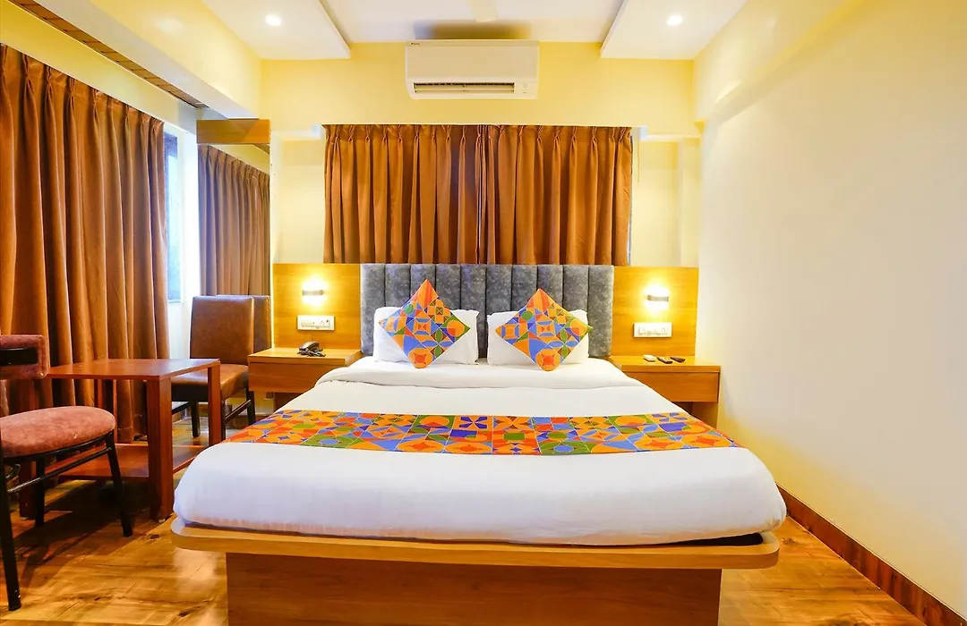 Fabhotel Ratna Mahal-1